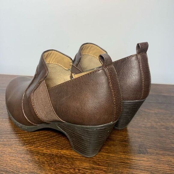 Croft & Barrow Women's Maid Ortholite Vegan Leather Slip On Heel Shoes Brown 7.5 - Picture 5 of 6